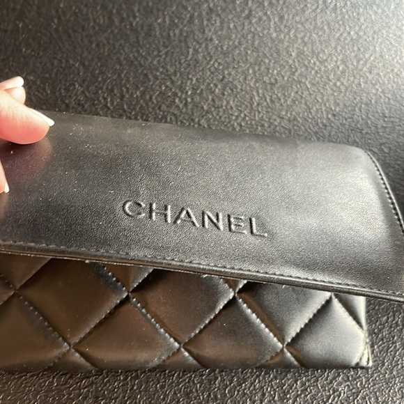 CHANEL SUNGLASSES AND LEATHER CASE !! Authentic Chanel polarized sunglasses - Picture 10 of 11